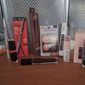 10 Piece Assorted Makeup Collection